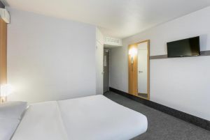 B And B Hôtel Béziers